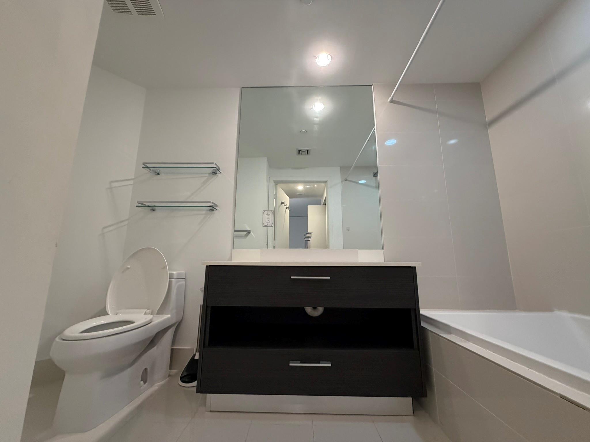 45 SW 9th Street 3110, Miami, FL 33130