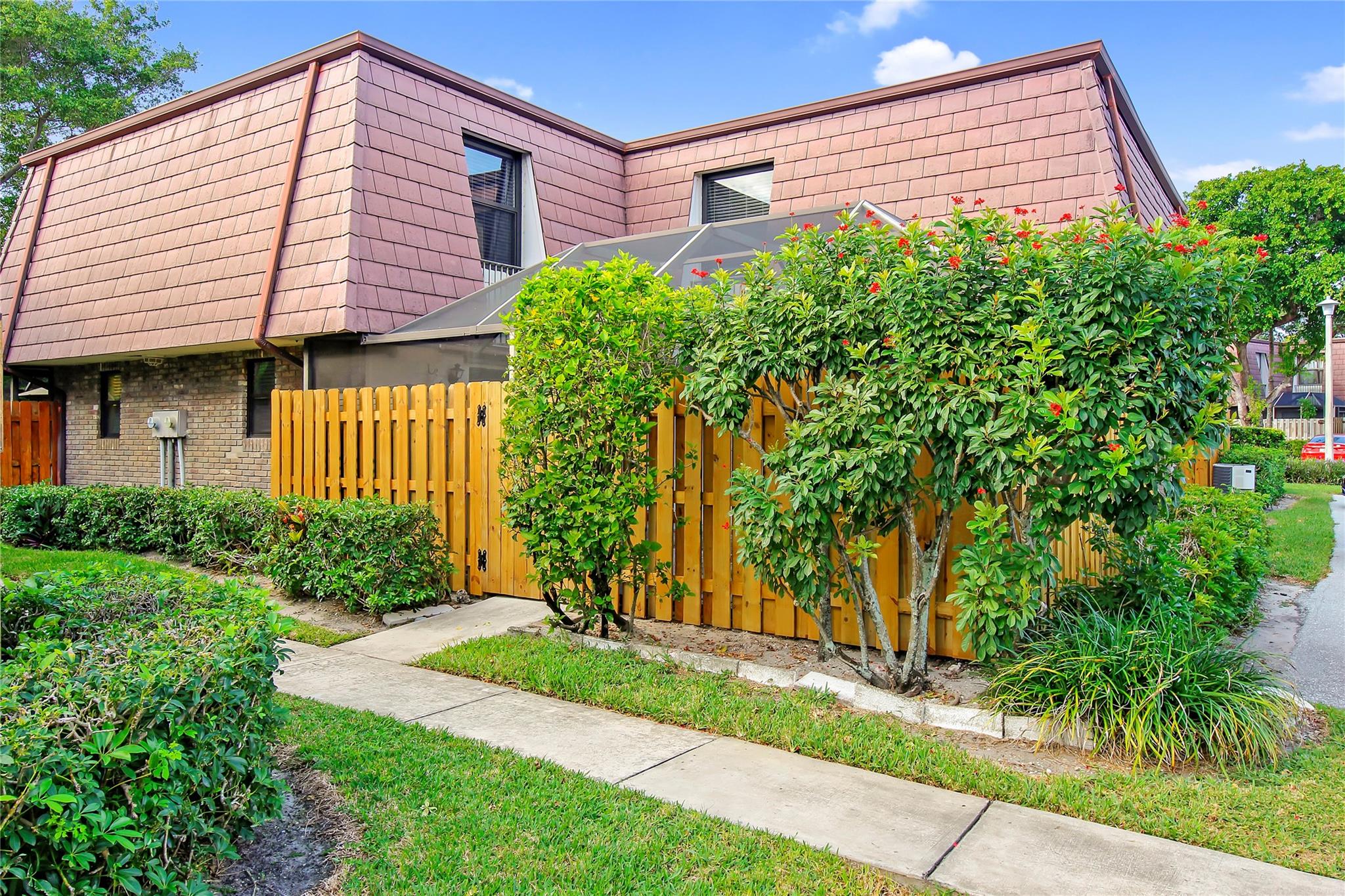 Photo for 7801 W Courtyard Run, Boca Raton, FL 33433 - listing #FX-10535472 7801 W Courtyard Run, Boca Raton, FL 33433