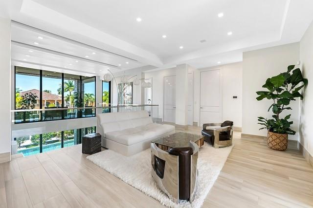 2437 Delmar Place, Fort Lauderdale, FL 33301