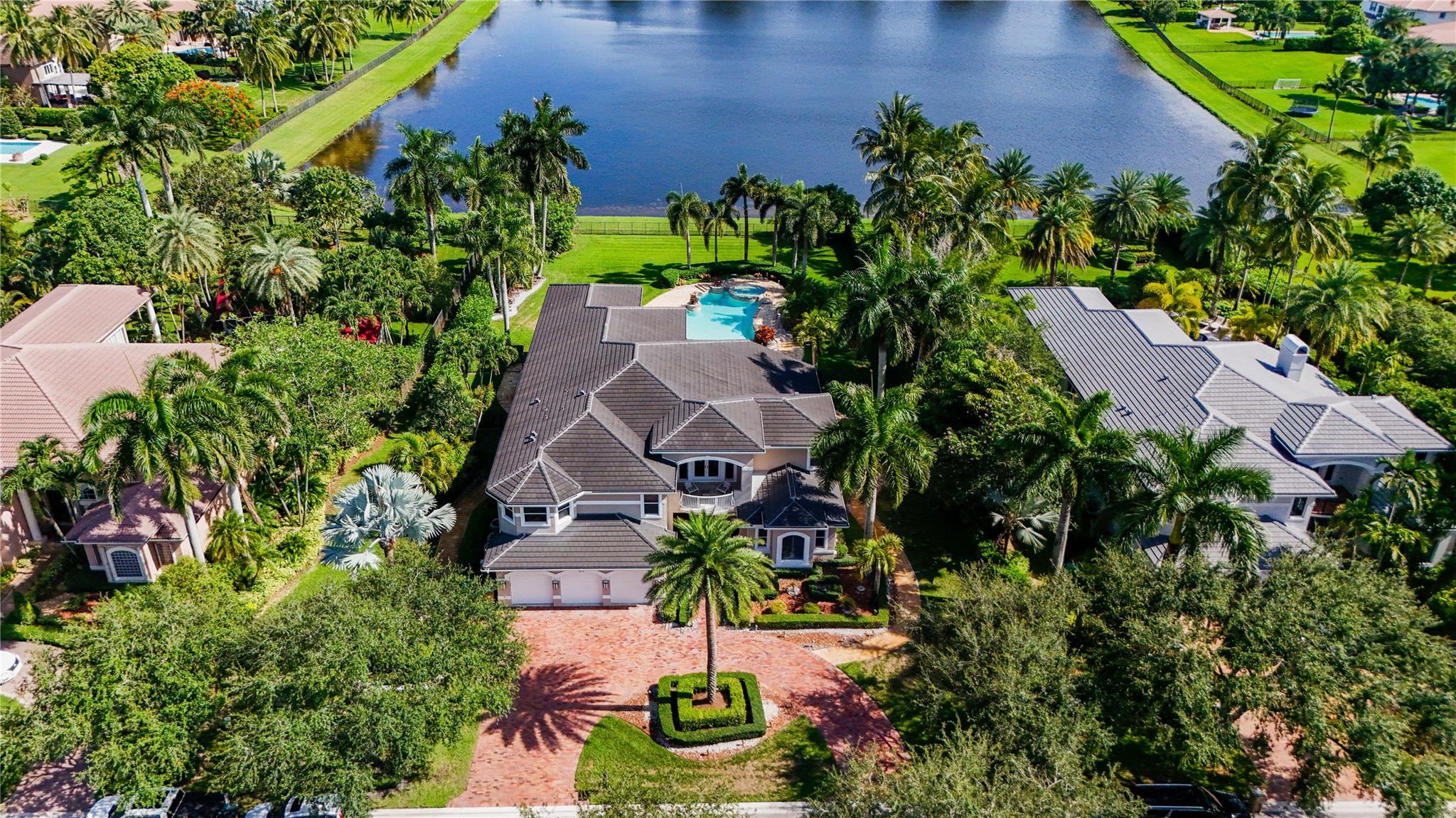 Photo for 10792 Pine Lodge Trail, Davie, FL 33328 - Listing #FX-10511577 10792 Pine Lodge Trail, Davie, FL 33328