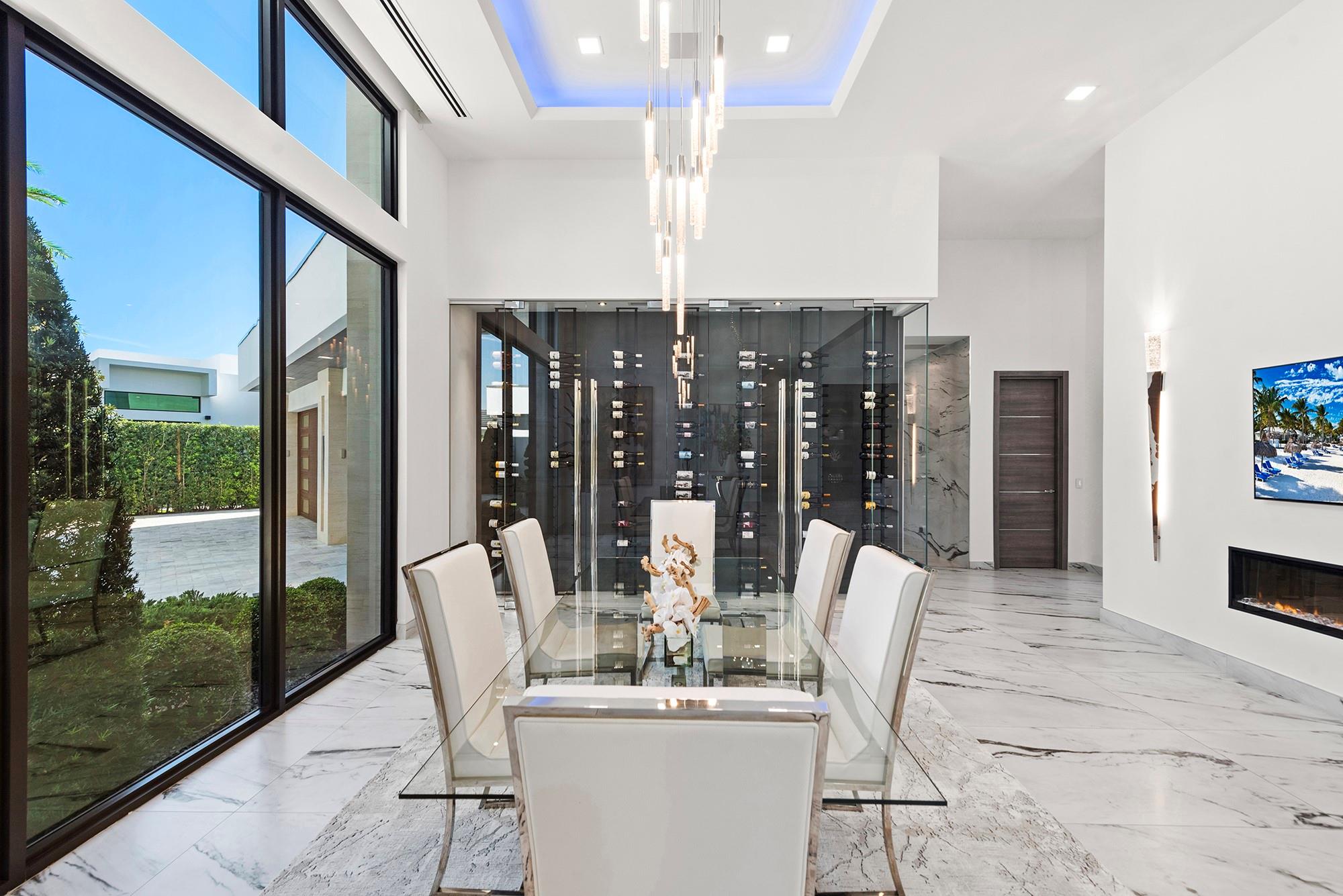 4041 Country Club Lane, Fort Lauderdale, FL 33308