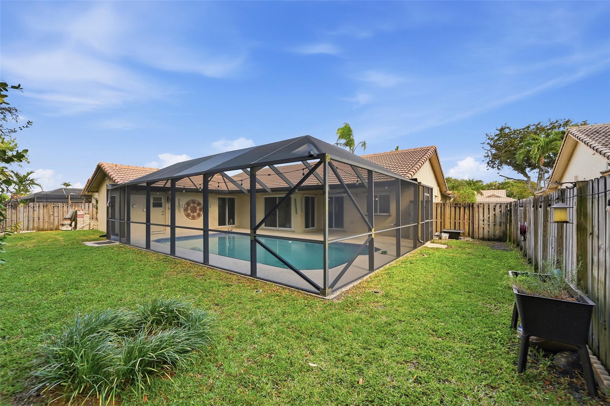 392 NW 113th Terrace, Coral Springs, FL 33071