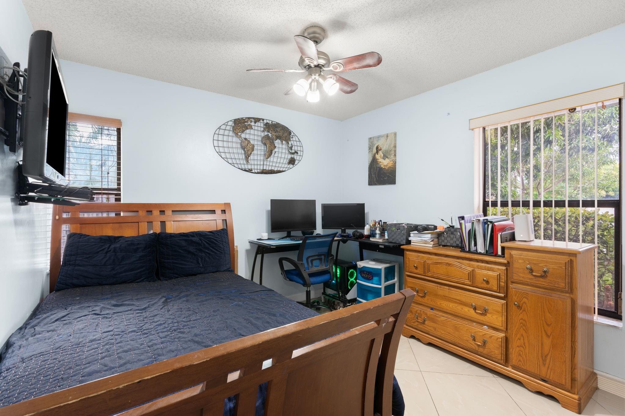 2326 NW 96th Way, Coral Springs, FL 33065