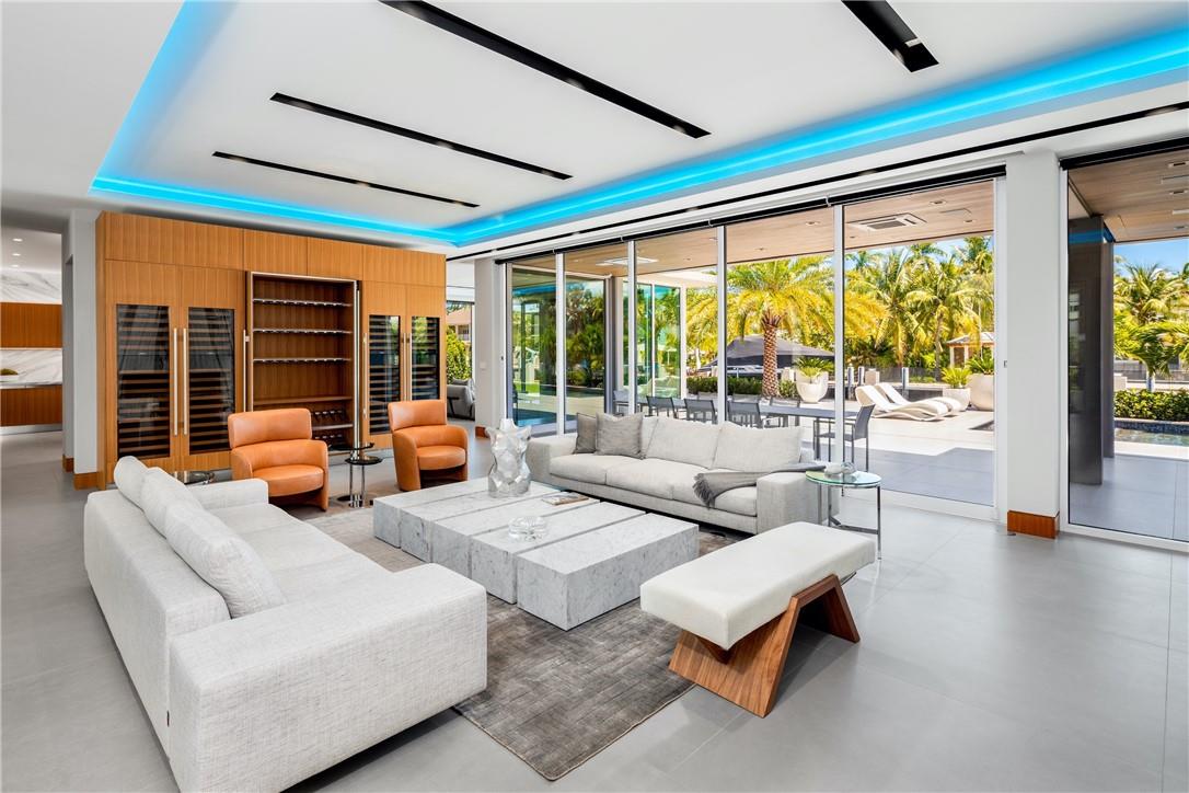 650 Royal Plaza Drive, Fort Lauderdale, FL 33301