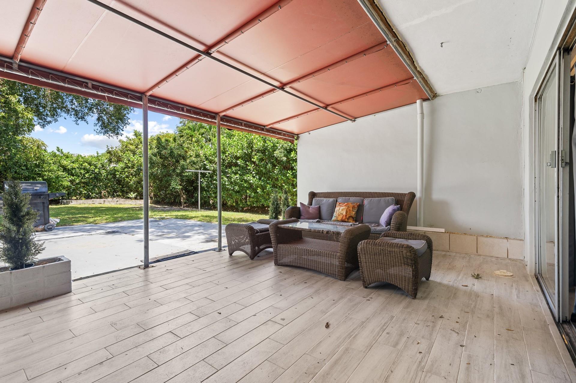 6375 SW 29th Street, Miami, FL 33155