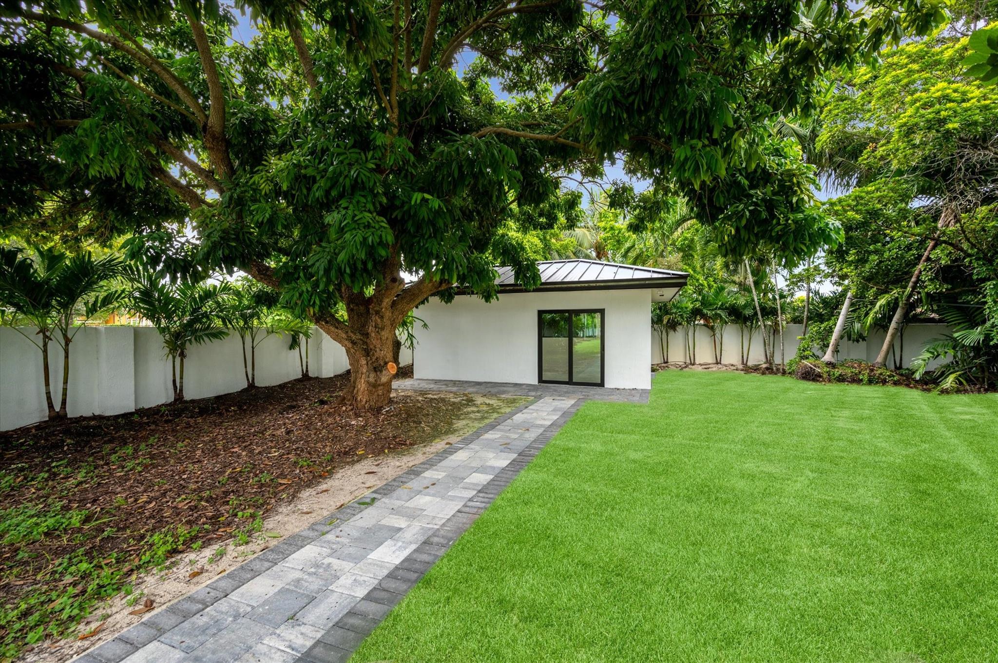 10201 SW 64th Street, Miami, FL 33173