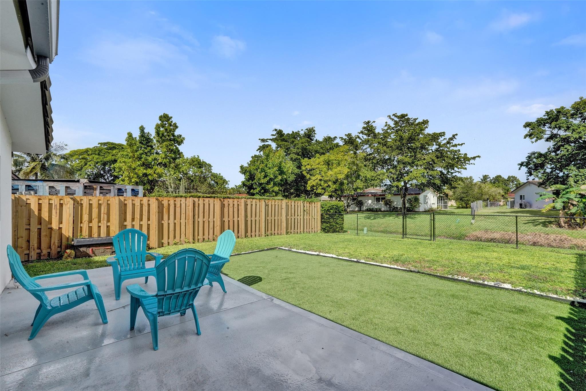 4017 Woodside Drive, Coral Springs, FL 33065