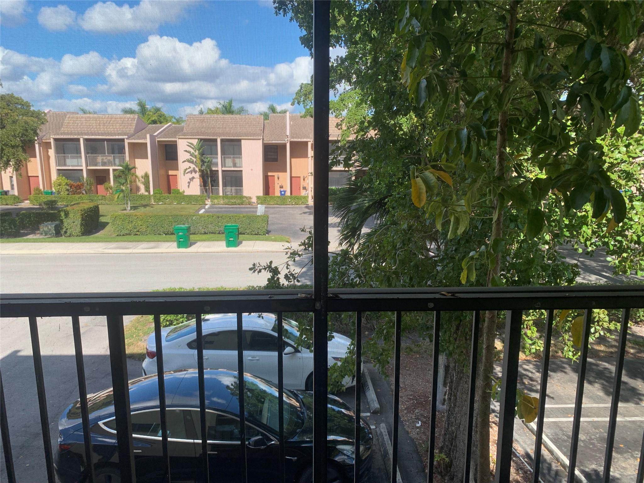 9150 NW 38th Drive 212, Coral Springs, FL 33065