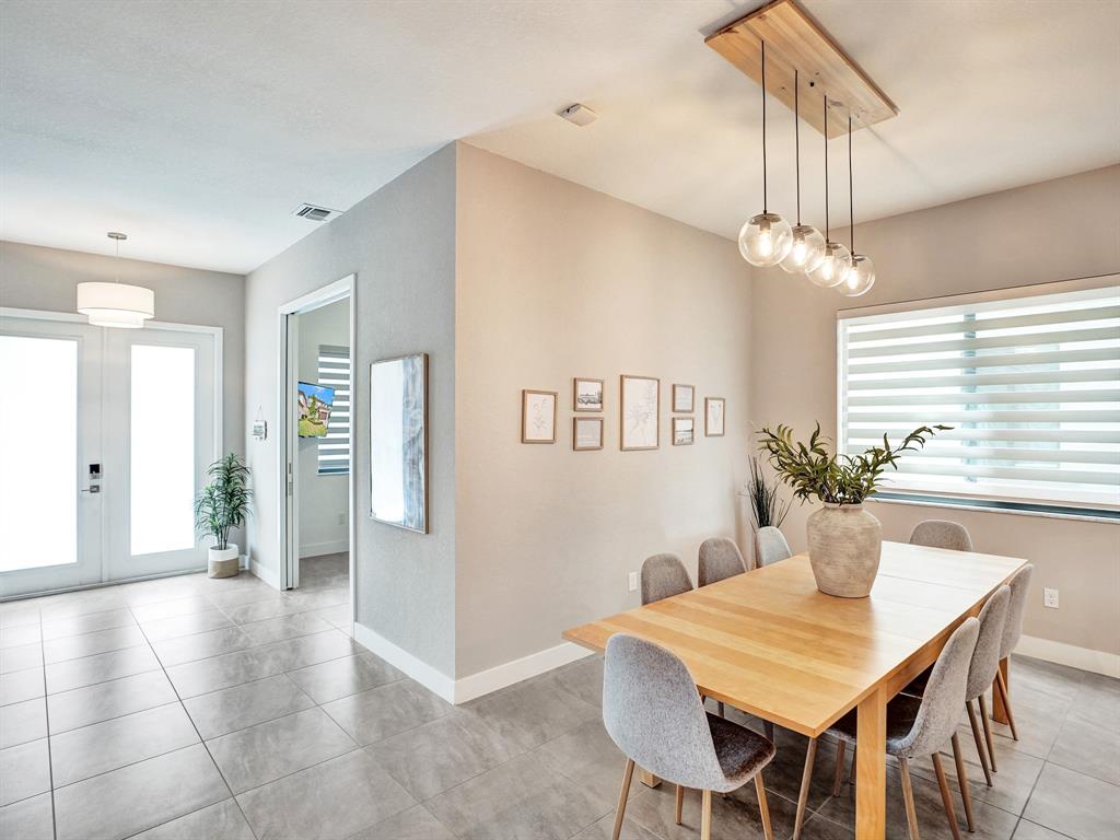 Photo for 10805 Oceano Way, Parkland, FL 33076 - Listing #FX-10428266 10805 Oceano Way, Parkland, FL 33076
