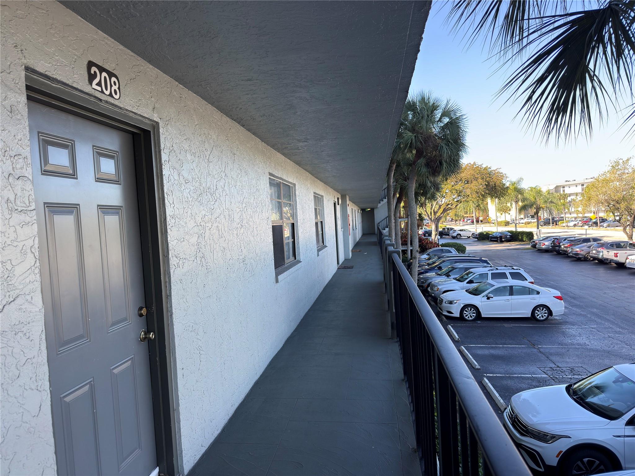 9440 SW 8 Street 208, Boca Raton, FL 33428