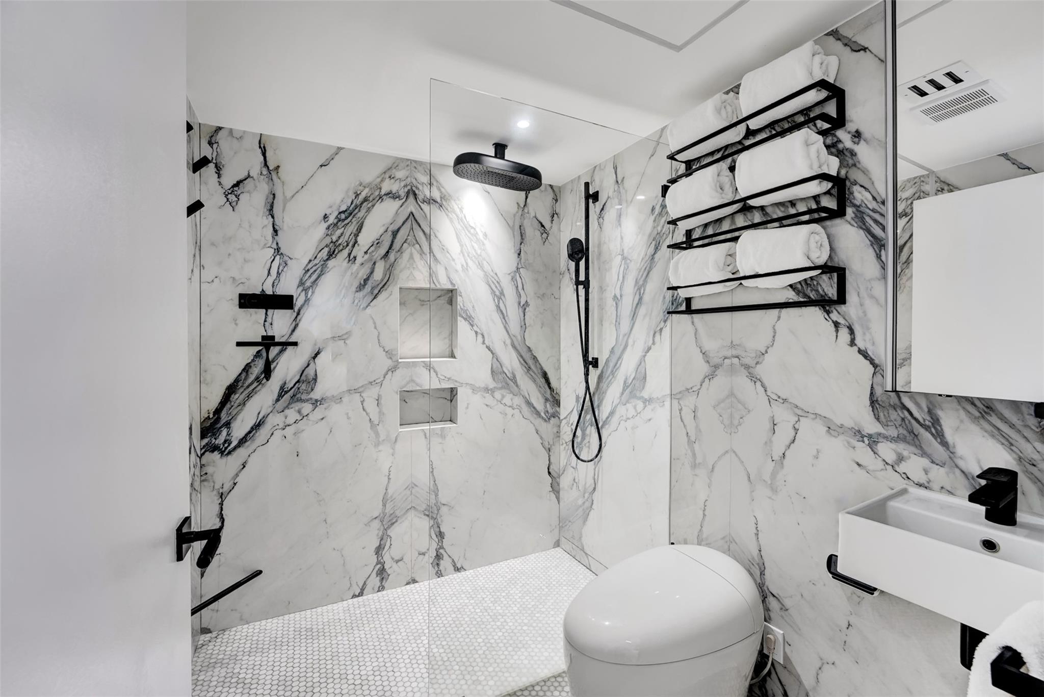 124 11th Street, Miami Beach, FL 33139