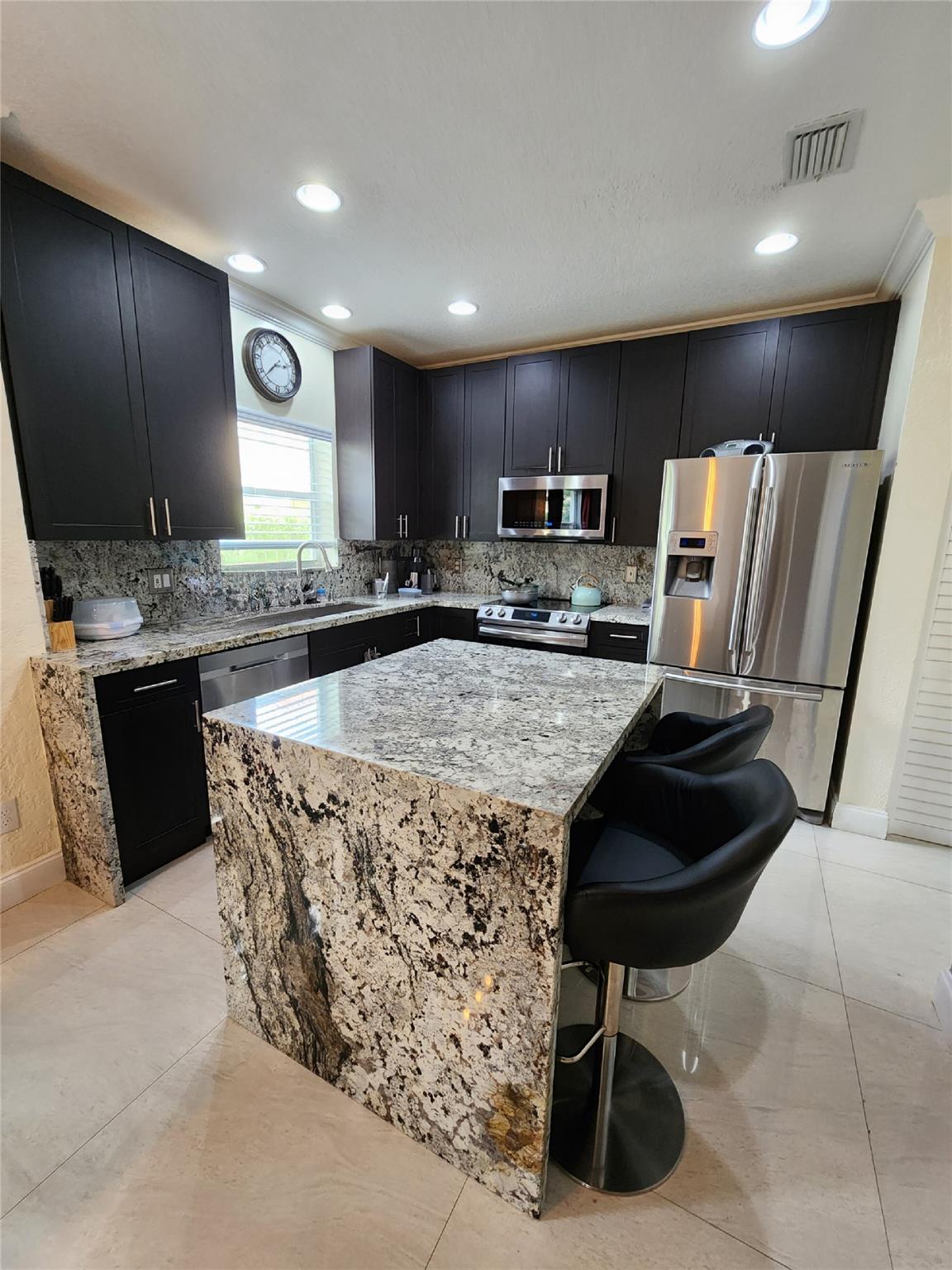 956 NW 126th Terrace, Coral Springs, FL 33071