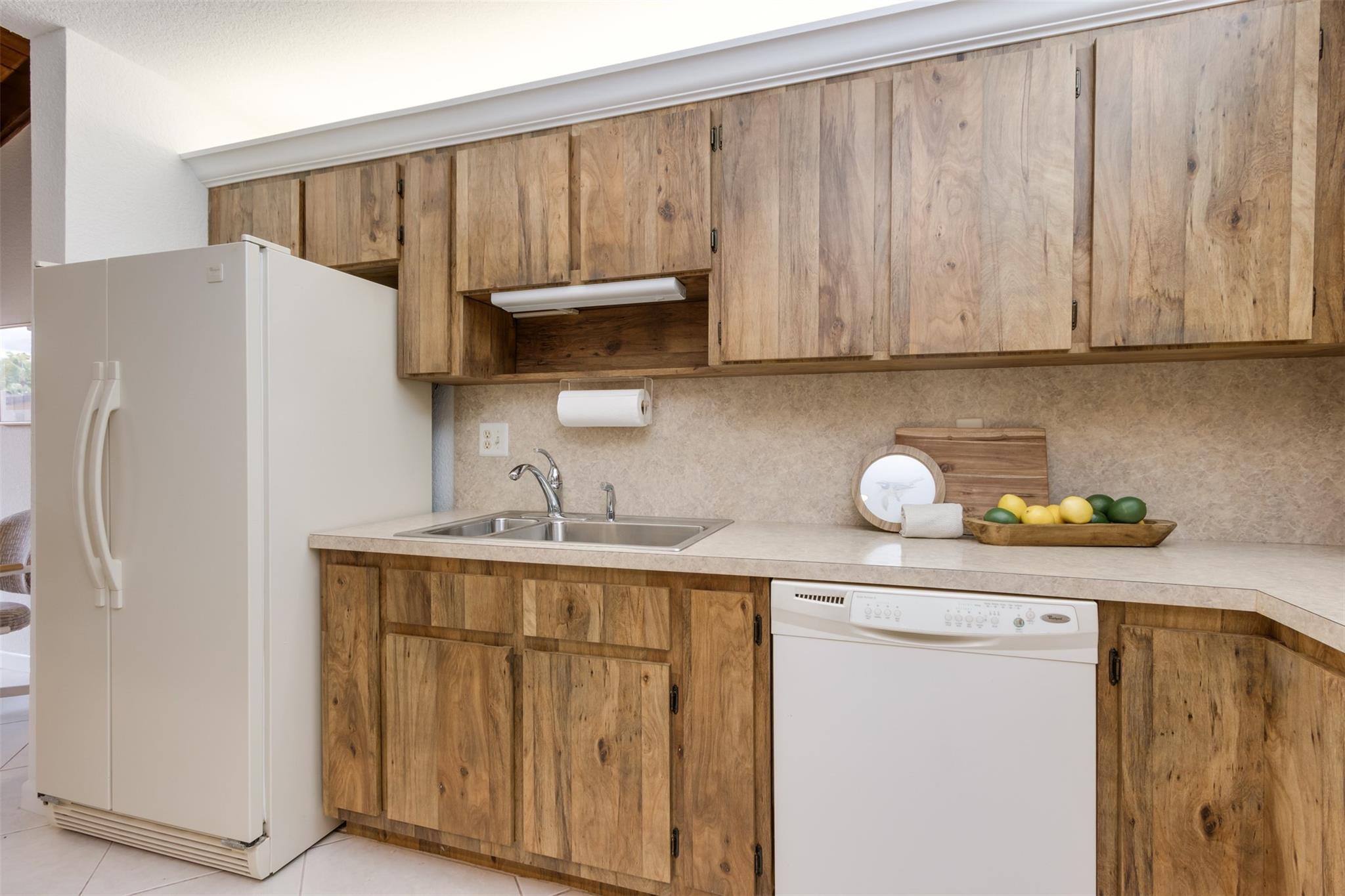 450 Briarwood Circle 2, Hollywood, FL 33024