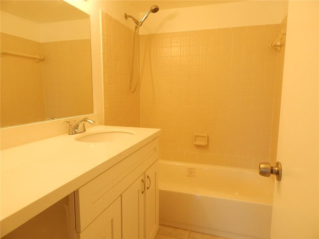 9911 Twin Lakes Drive 26-N, Coral Springs, FL 33071