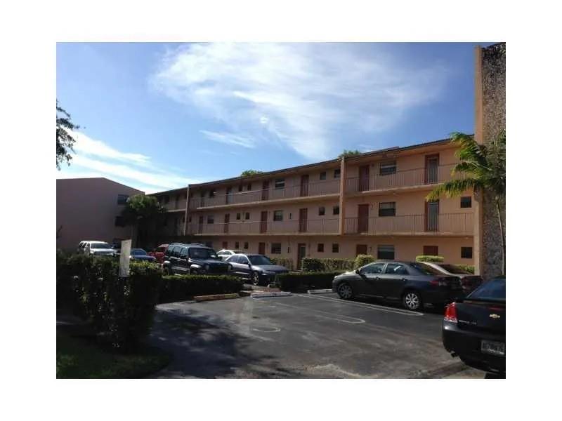 Photo for 9150 NW 38th Drive 111, Coral Springs, FL 33065 - Listing #FX-10532805 9150 NW 38th Drive 111, Coral Springs, FL 33065