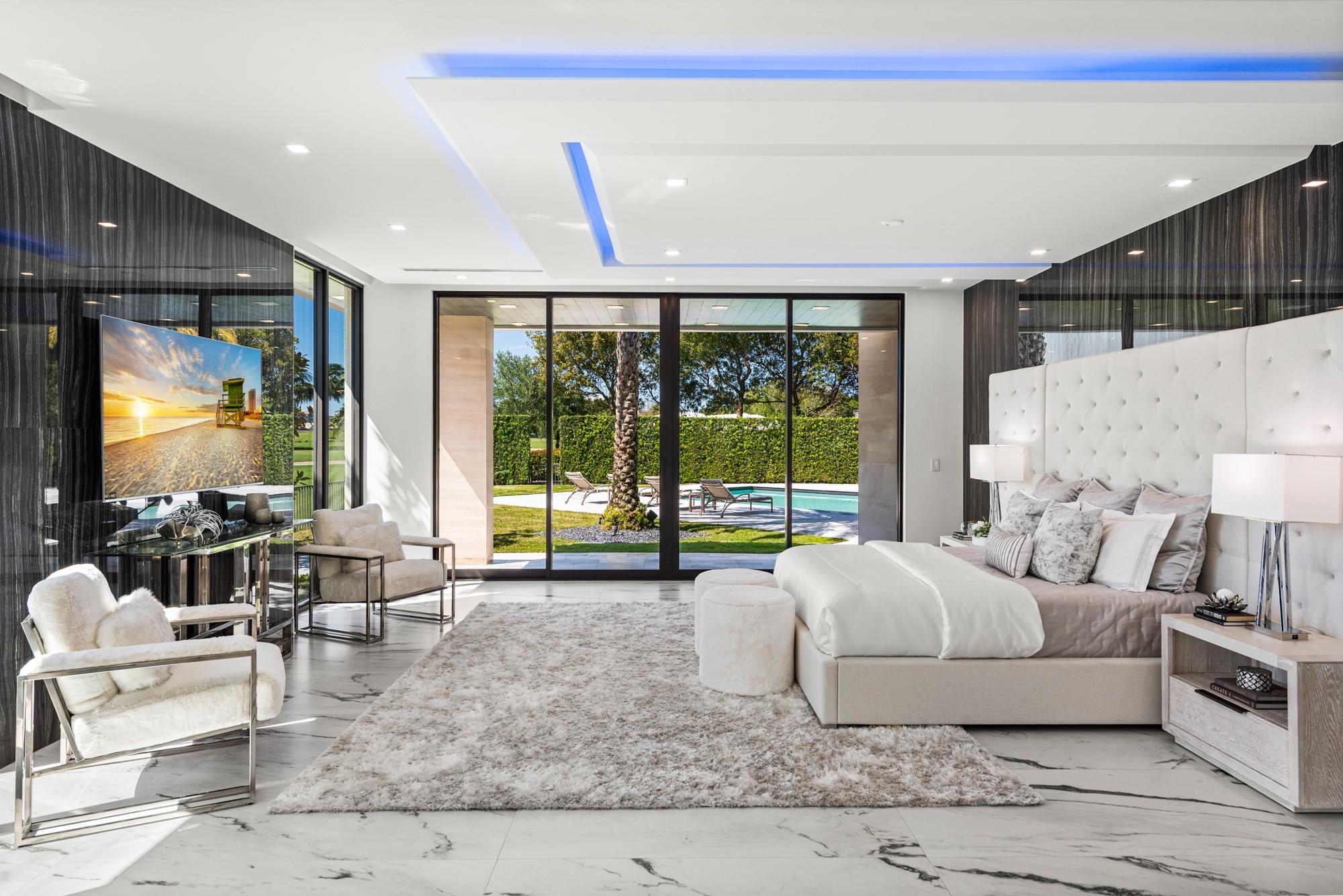 4041 Country Club Lane, Fort Lauderdale, FL 33308