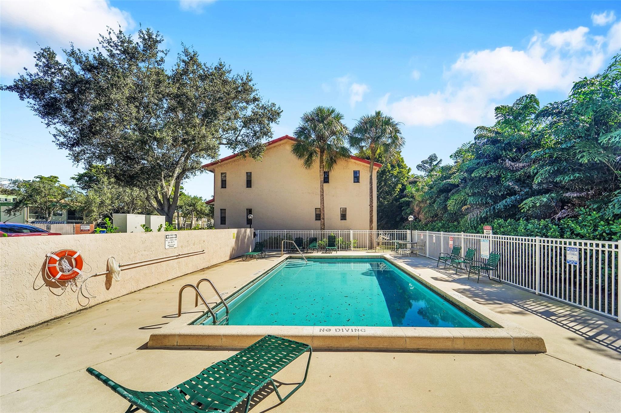 9088 NW 40th Street, Coral Springs, FL 33065