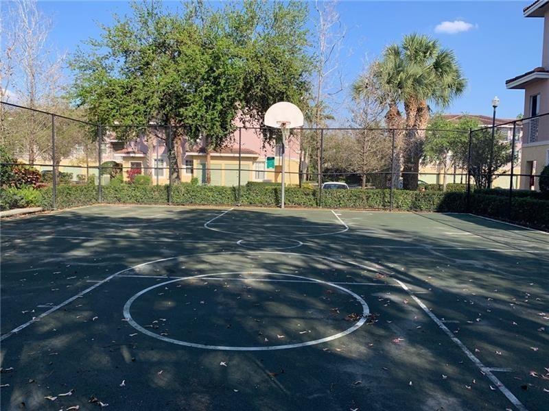 6942 W Sample Road 6942, Coral Springs, FL 33067