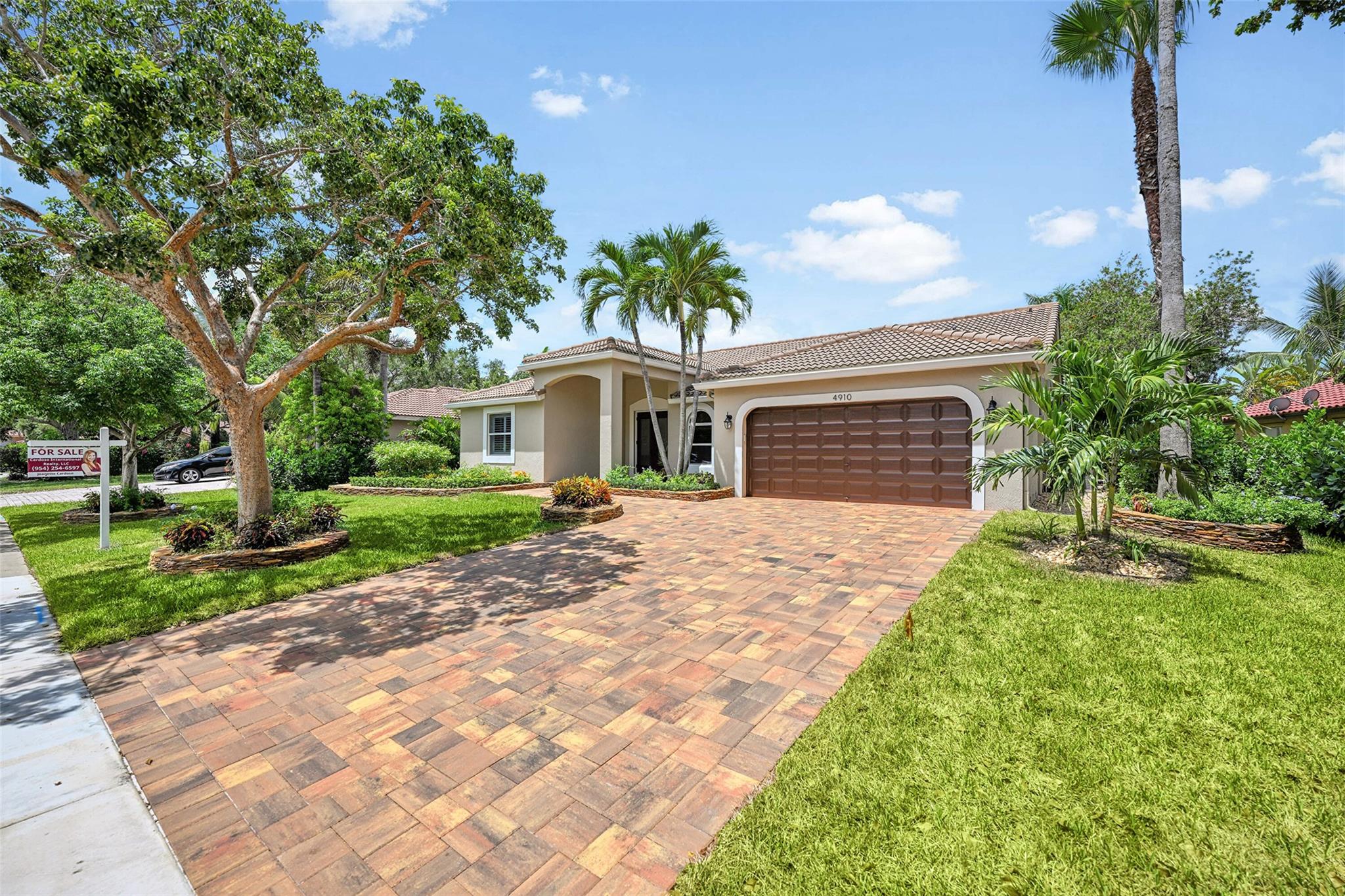 4910 NW 104th Avenue, Coral Springs, FL 33076