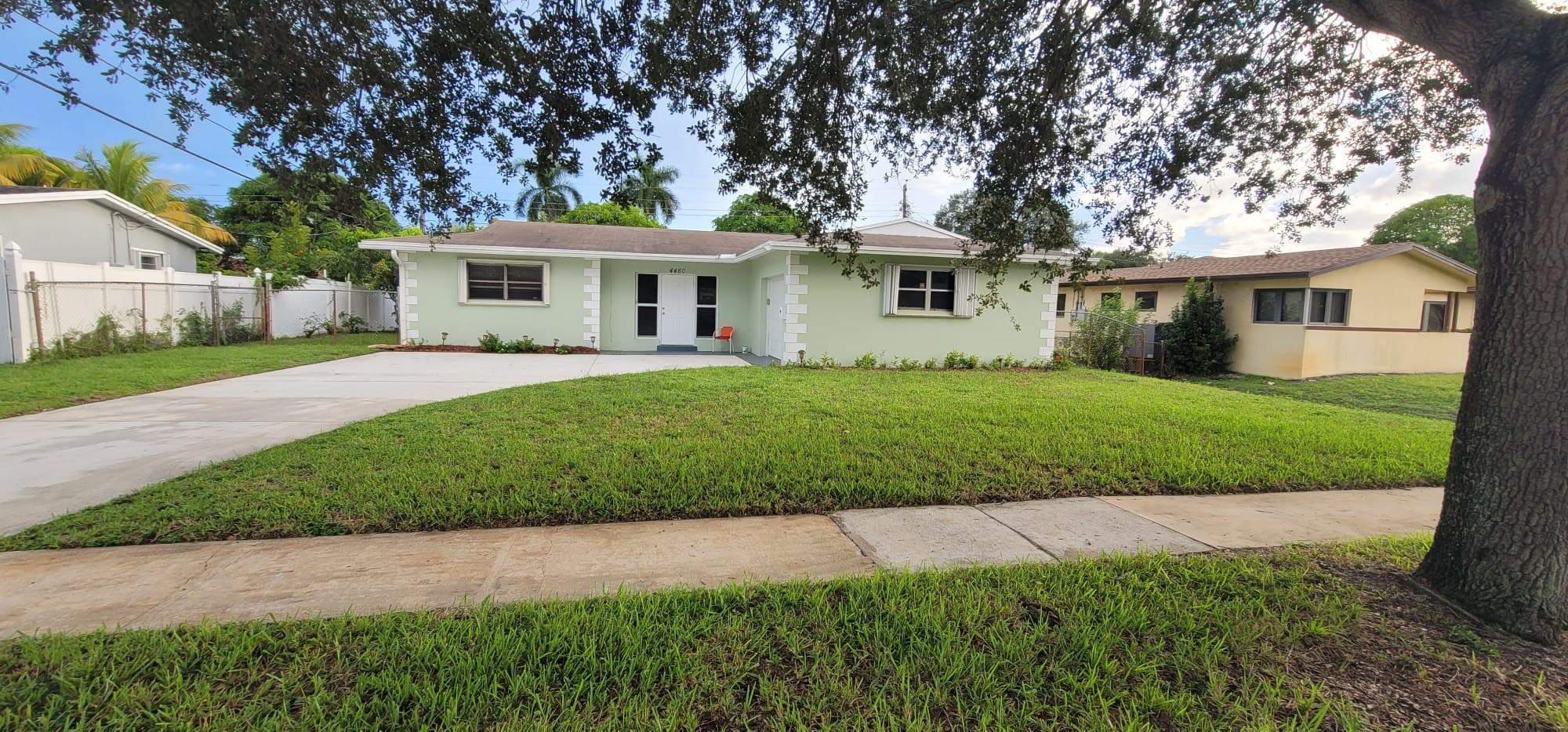 Photo for 4460 NW 4th Street, Plantation, FL 33317 - listing #FX-10526760 4460 NW 4th Street, Plantation, FL 33317