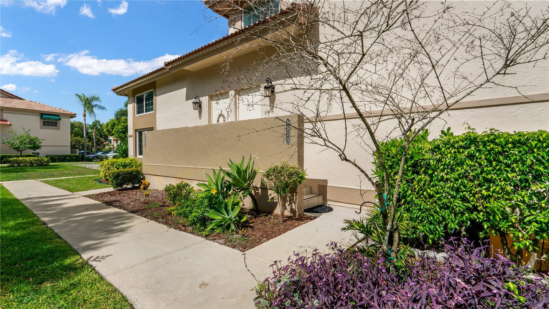 6525 Via Regina 0100, Boca Raton, FL 33433