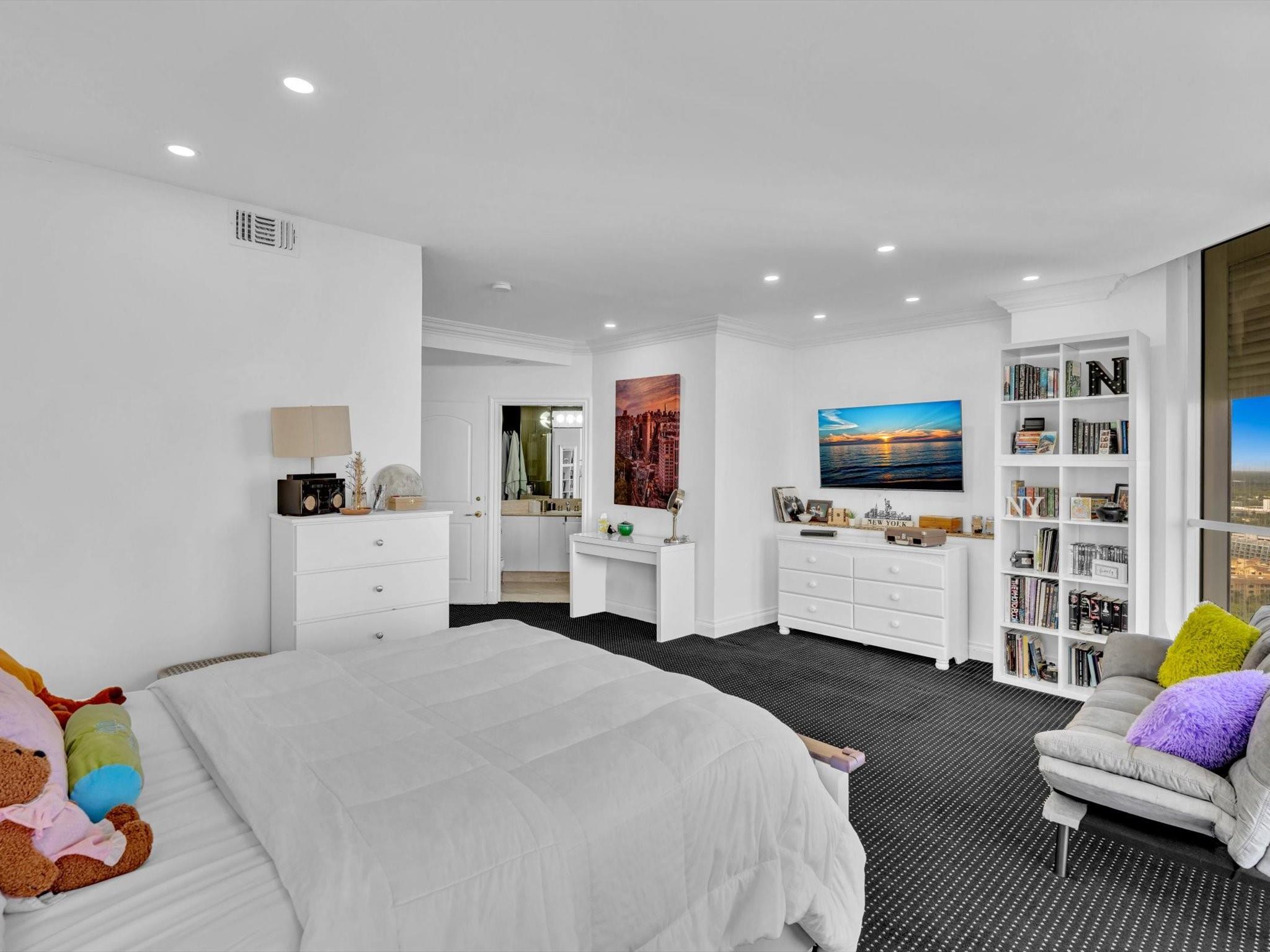 Photo for 7000 Island Boulevard, PH-06, Aventura, FL 33160 - Listing #FX-10485517 7000 Island Boulevard, PH-06, Aventura, FL 33160