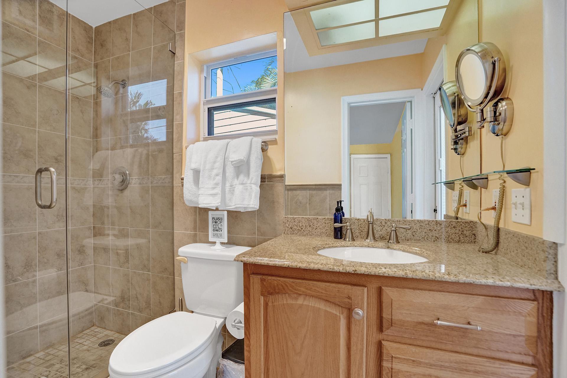 Photo for 5850 NE 22 Avenue, Fort Lauderdale, FL 33308 - Listing #FX-10486598 5850 NE 22 Avenue, Fort Lauderdale, FL 33308