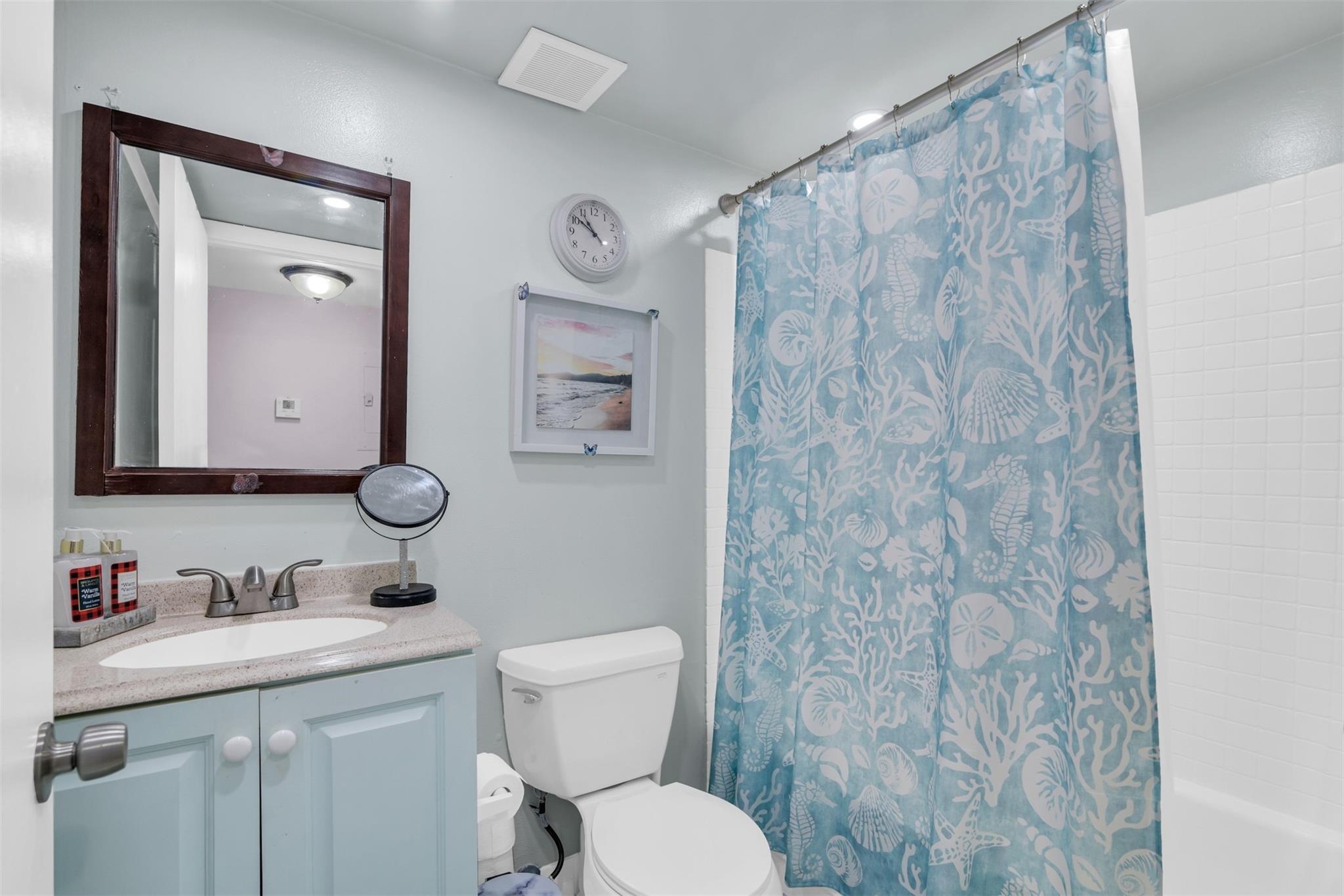 Photo for 935 NE 199th Street, 103-16, Miami, FL 33179 - Listing #FX-10489741 935 NE 199th Street, 103-16, Miami, FL 33179
