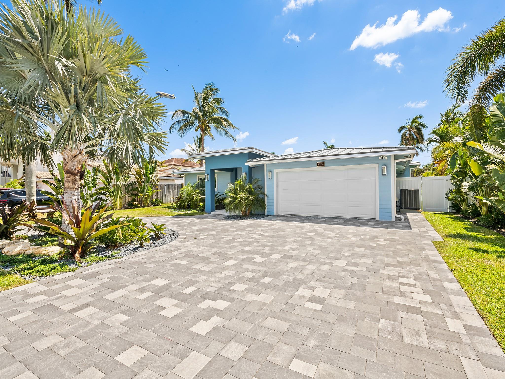 Photo for 2754 NE 31st Court, Lighthouse Point, FL 33064 - Listing #FX-10495132 2754 NE 31st Court, Lighthouse Point, FL 33064