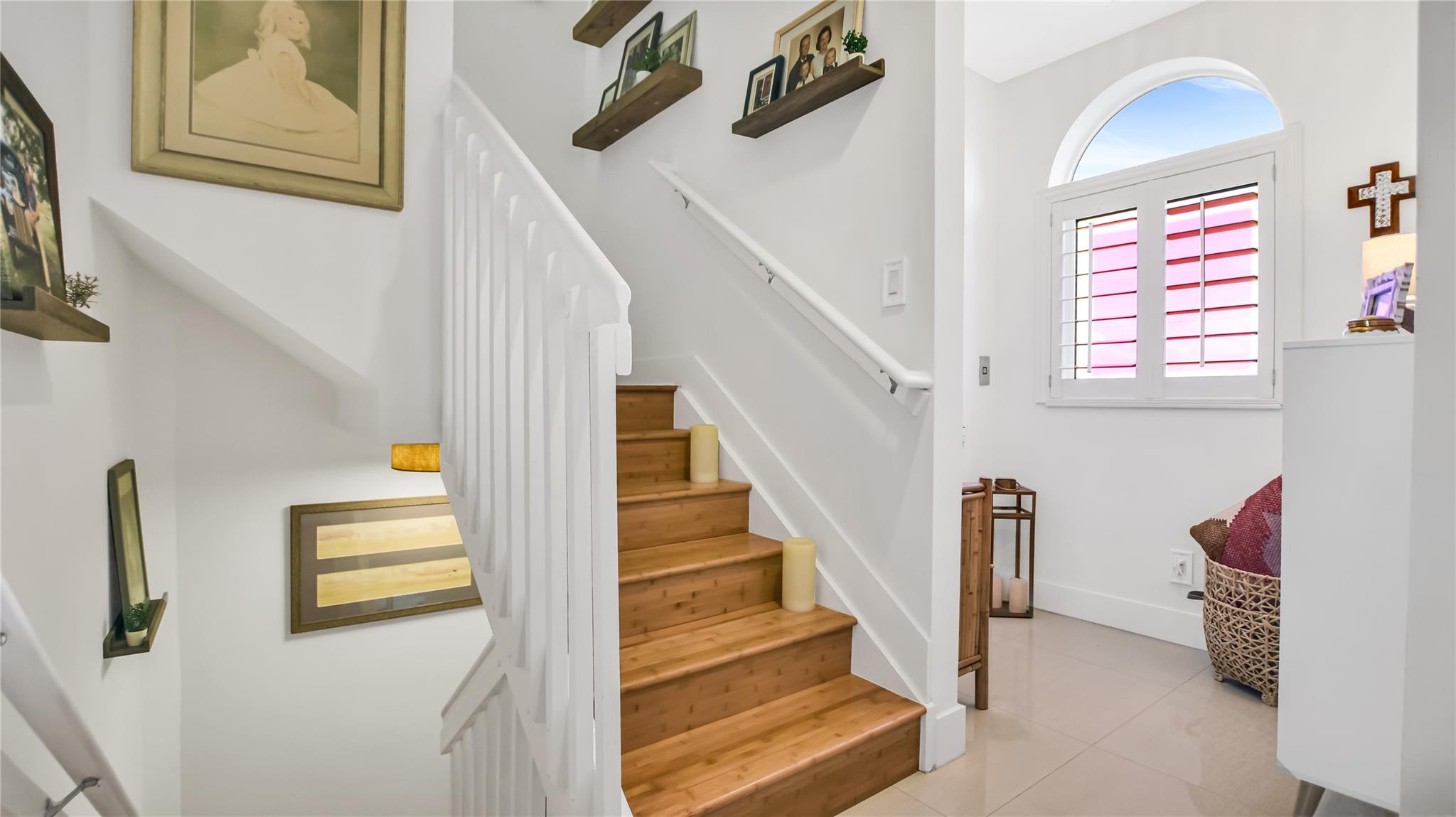 Photo for 816 NE 7th Street, C, Fort Lauderdale, FL 33004 - Listing #FX-10495571 816 NE 7th Street, C, Fort Lauderdale, FL 33004