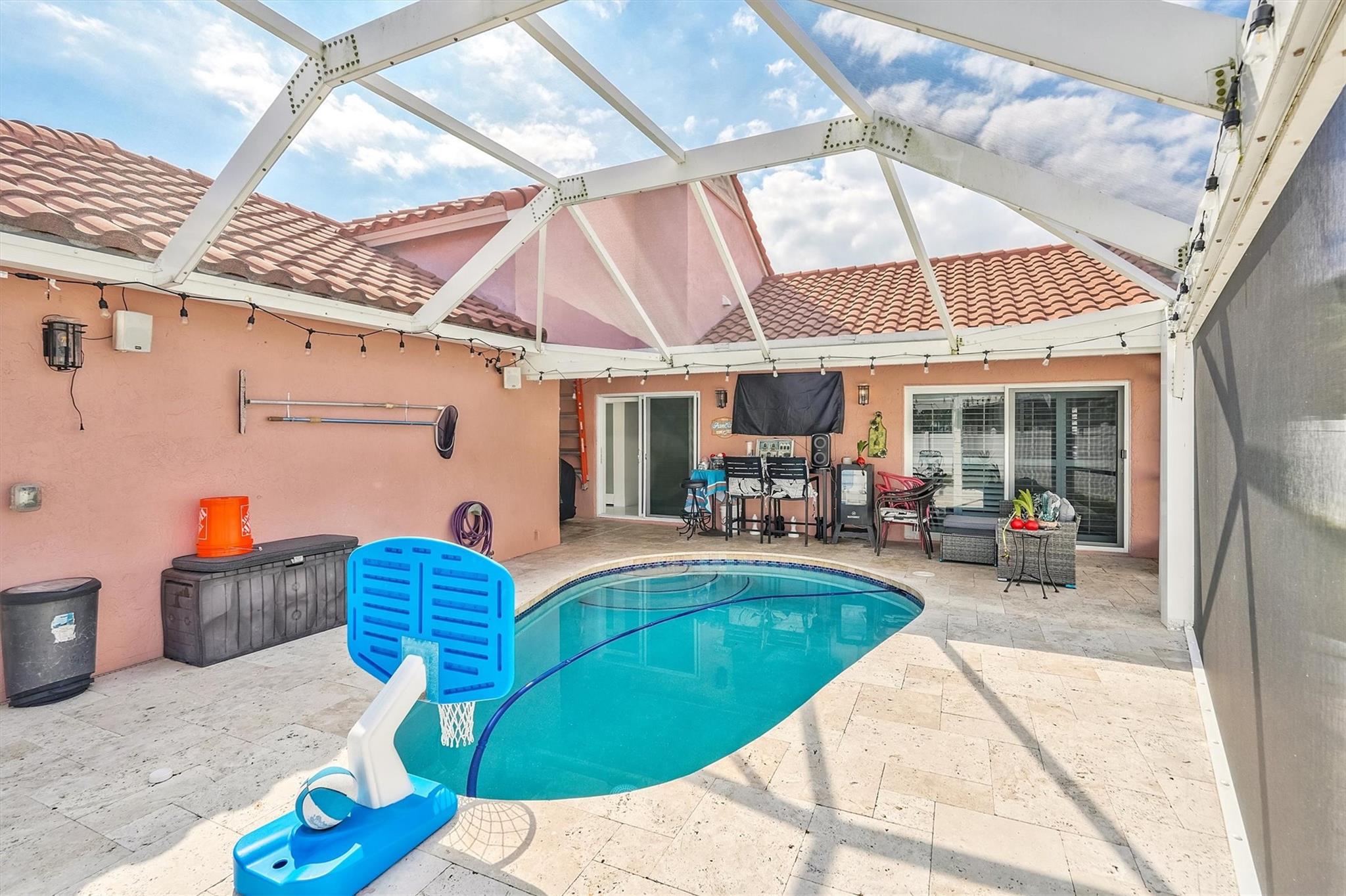 26 Dogwood Circle, Boynton Beach, FL 33436