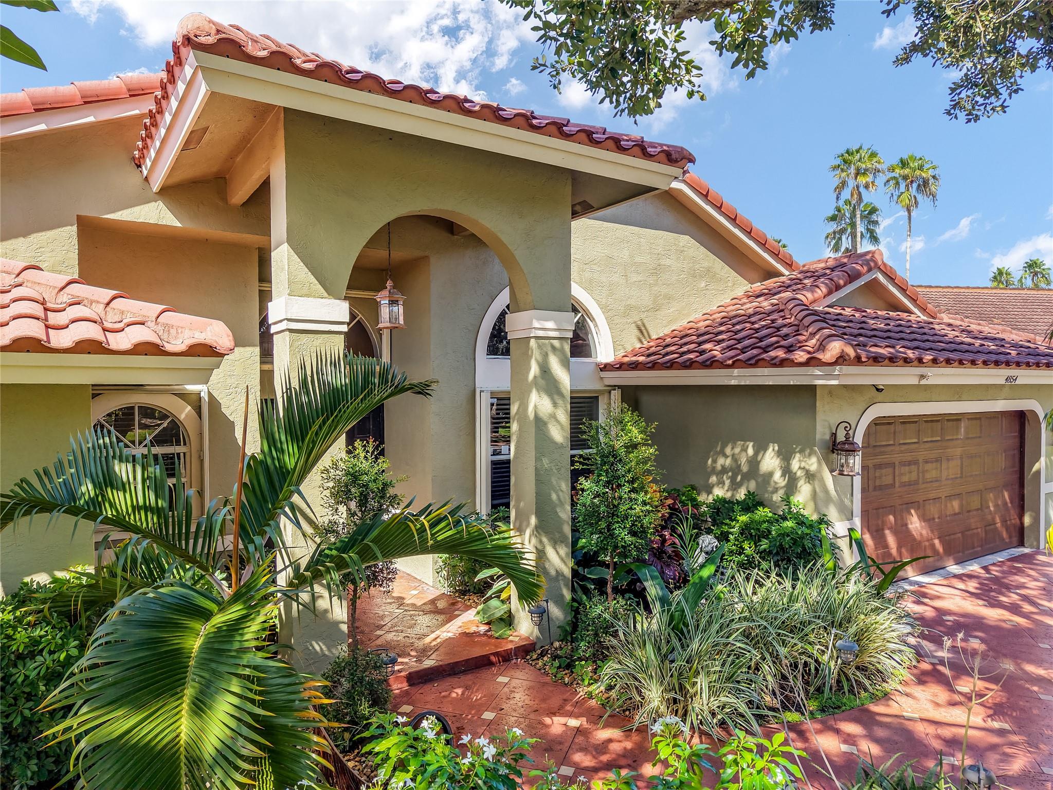Photo for 4854 NW 104th Lane, Coral Springs, FL 33076 - Listing #FX-10521094 4854 NW 104th Lane, Coral Springs, FL 33076