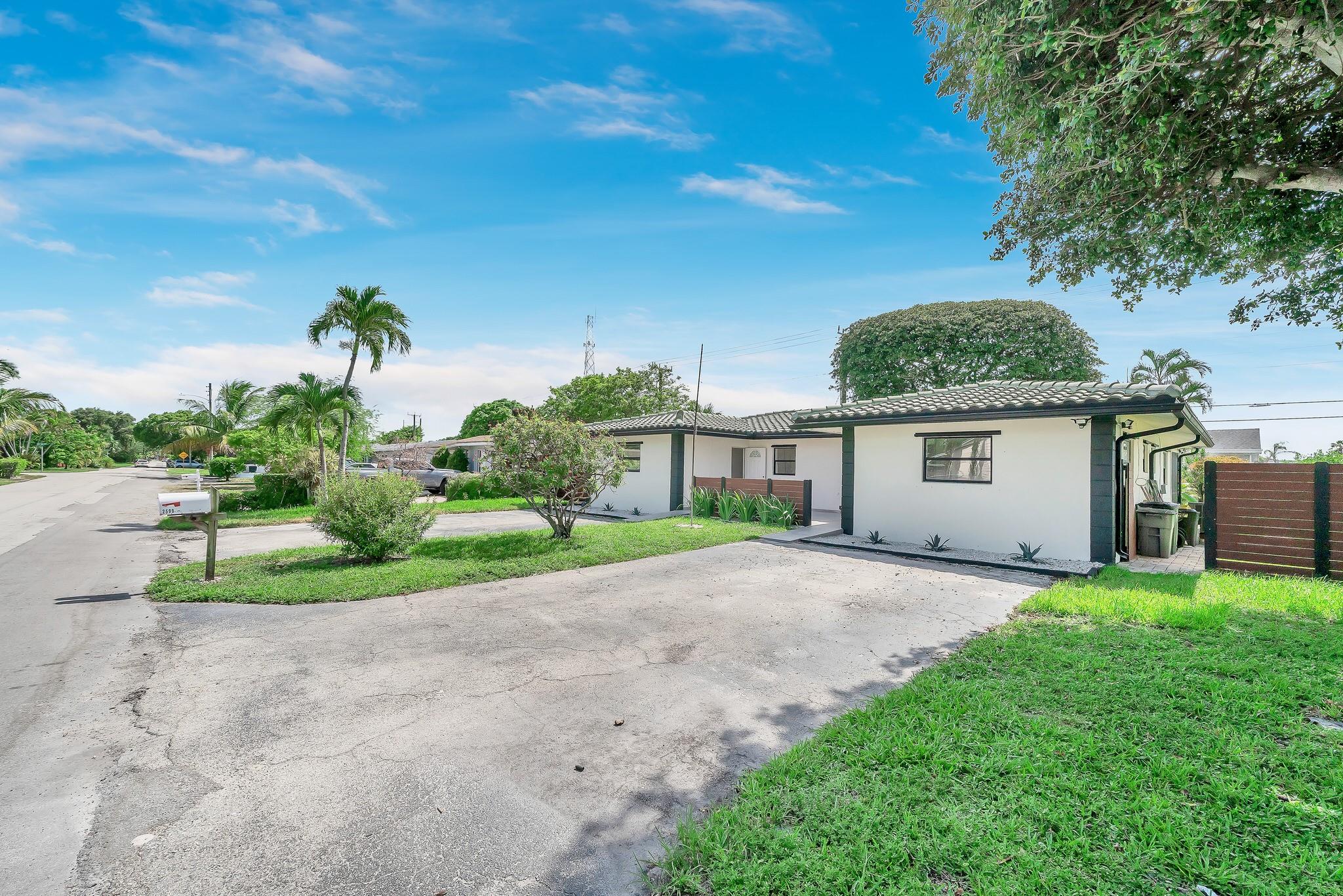 2599 NE 2nd Avenue, Boca Raton, FL 33431 - MLS# FX-10526764