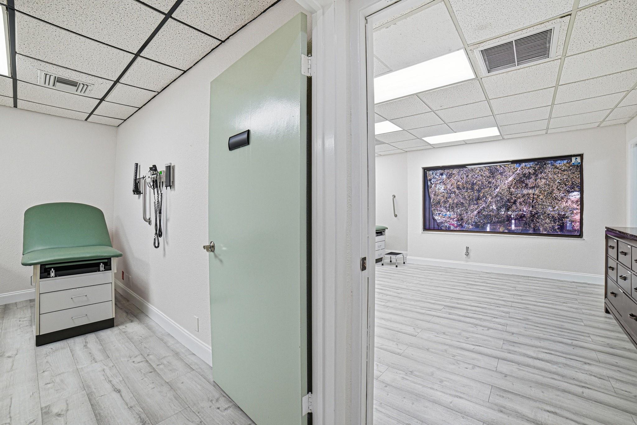 2929 N University Drive, Coral Springs, FL 33065