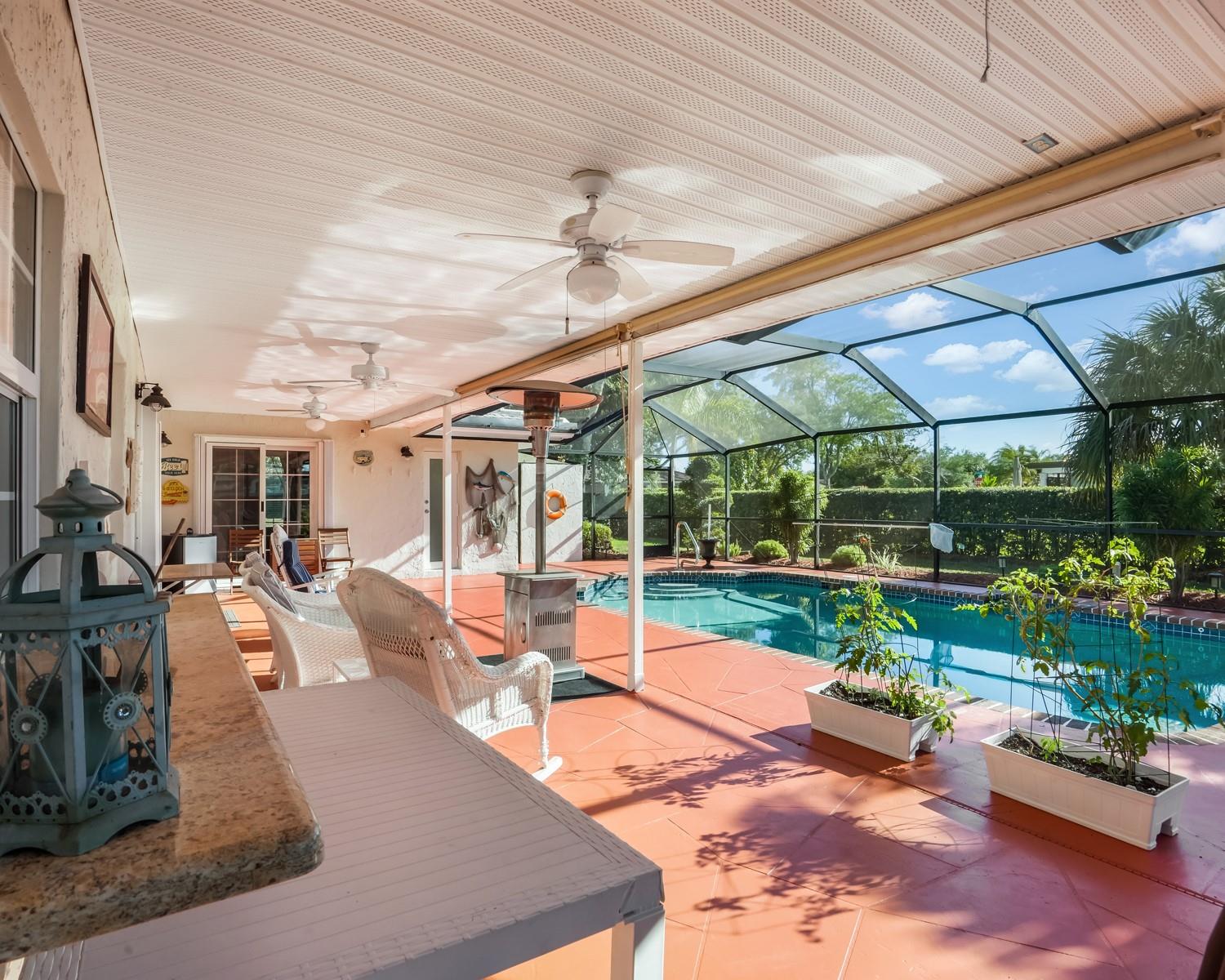 906 NW 83rd Drive, Coral Springs, FL 33071