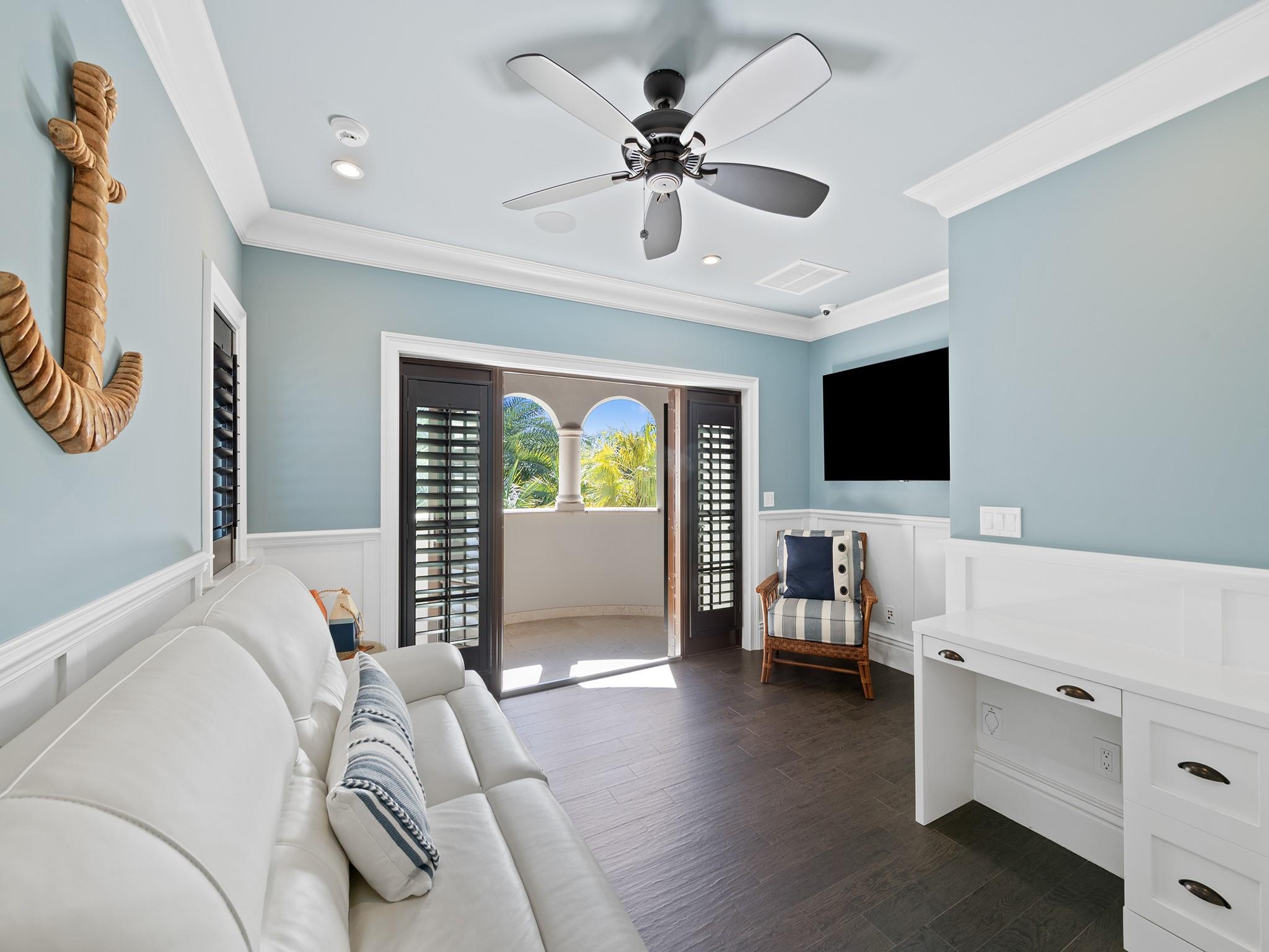 2319 NE 28th Street, Lighthouse Point, FL 33064