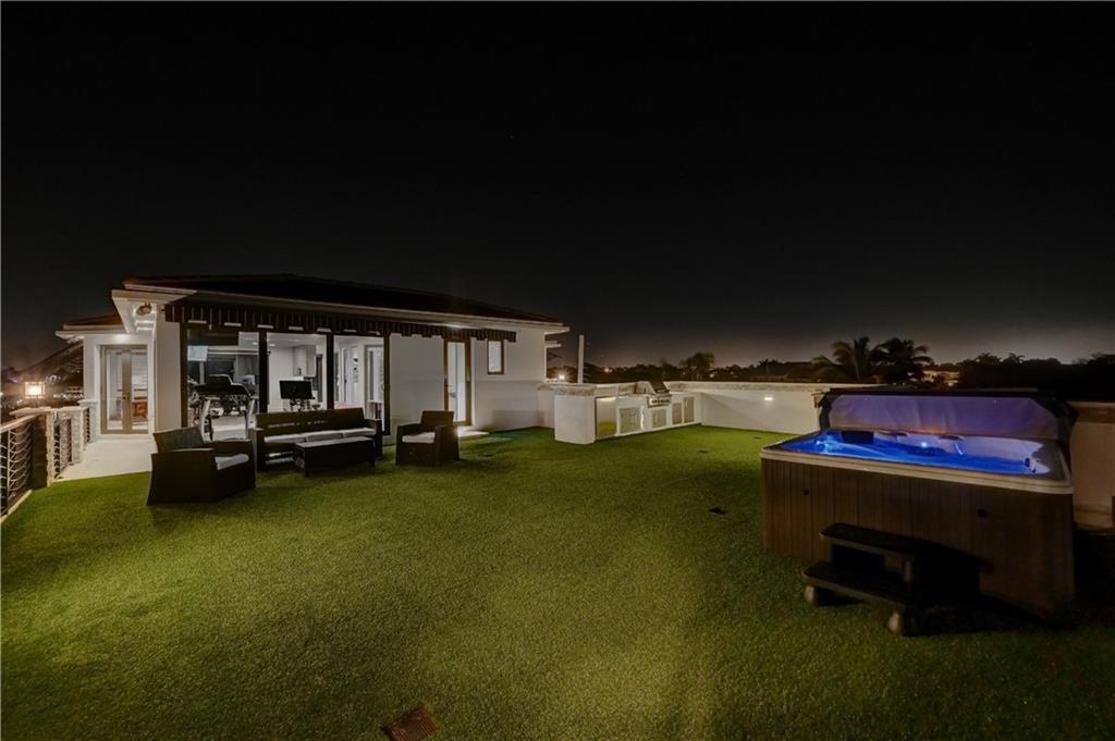 2900 NE 8 Avenue, Boca Raton, FL 33431