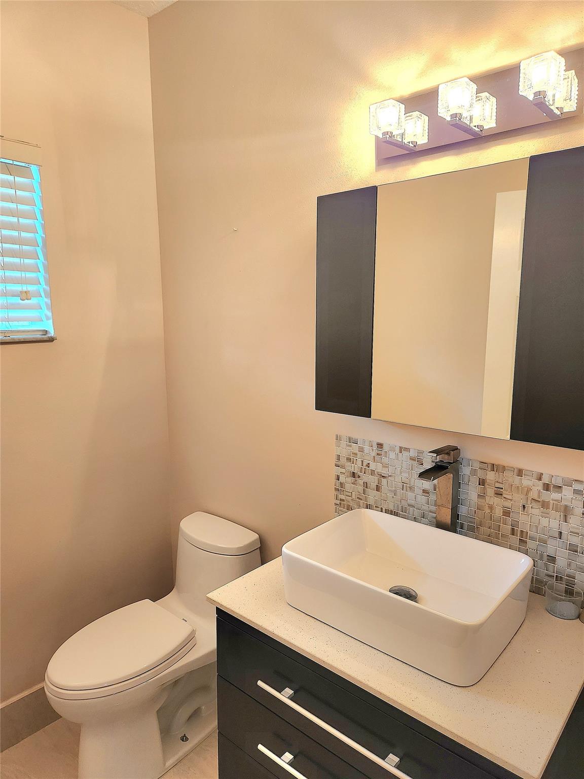 956 NW 126th Terrace, Coral Springs, FL 33071