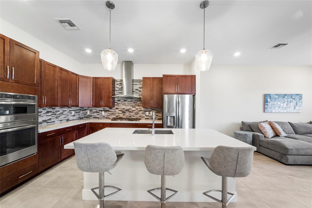 Photo for 10410 S Lago Vista Circle, Parkland, FL 33076 - Listing #FX-10434740 10410 S Lago Vista Circle, Parkland, FL 33076