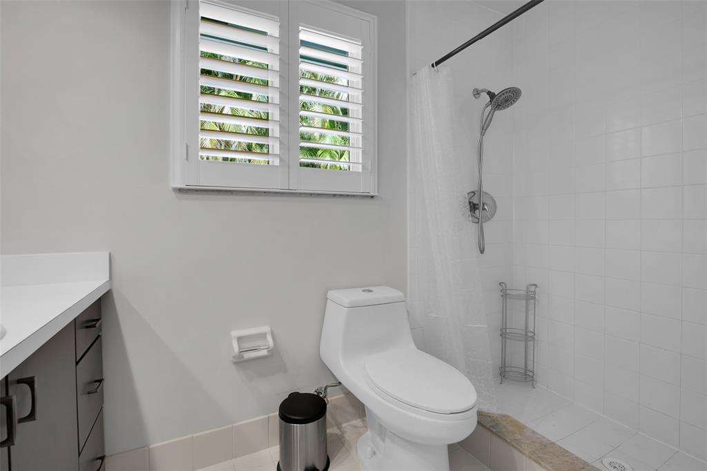 Photo for 5880 SW 19th Street, Plantation, FL 33317 - Listing #FX-10436185 5880 SW 19th Street, Plantation, FL 33317