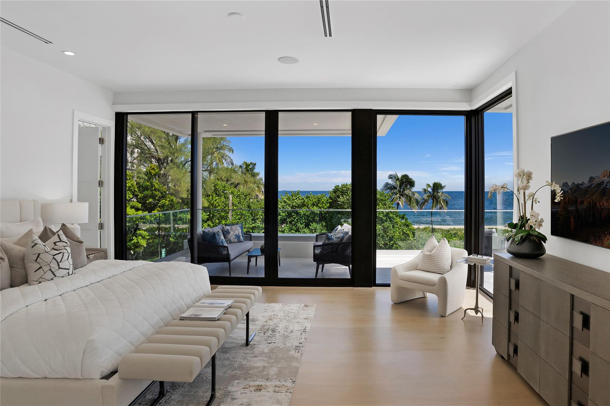 1813 N Fort Lauderdale Beach Boulevard, Fort Lauderdale, FL 33305