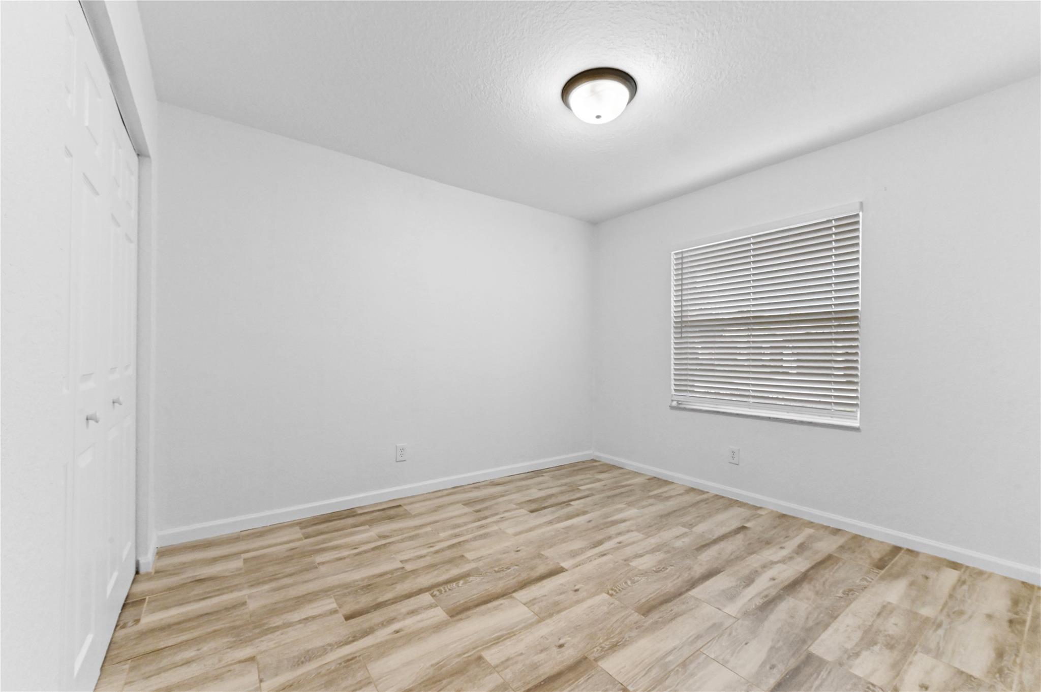 5606 NW 109th Way, Coral Springs, FL 33076