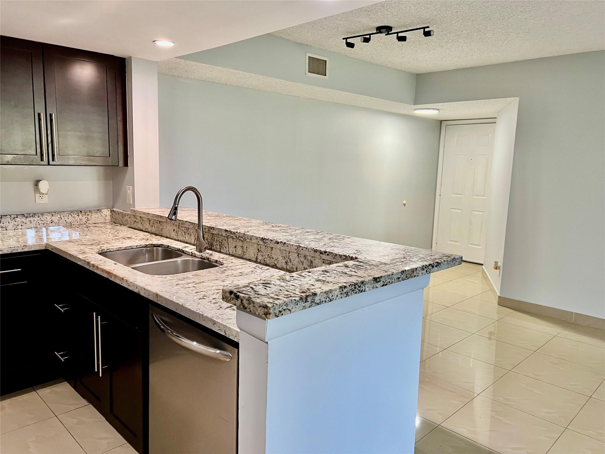 9288 W Atlantic Boulevard 1114, Coral Springs, FL 33071