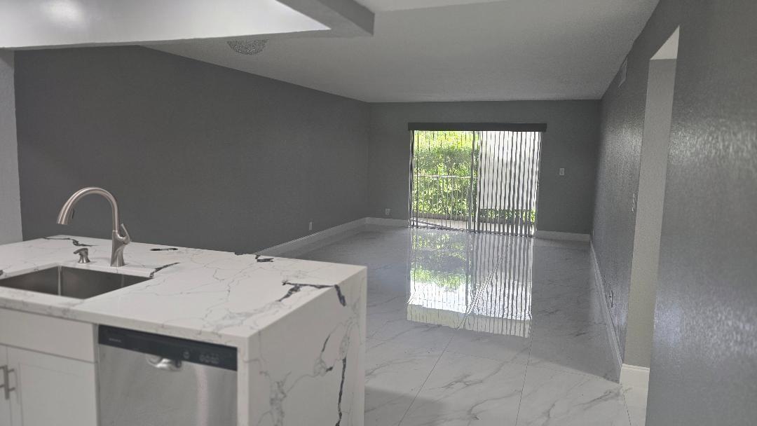 3000 Riverside Drive 111, Coral Springs, FL 33065