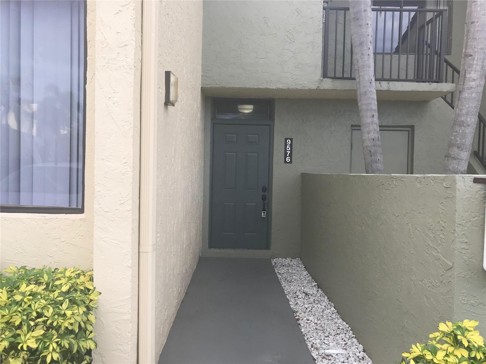 9576 SW 1st Court 9-F, Coral Springs, FL 33071