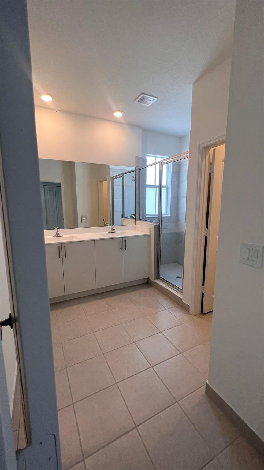 11960 NW 47 Mnr 11960, Coral Springs, FL 33065