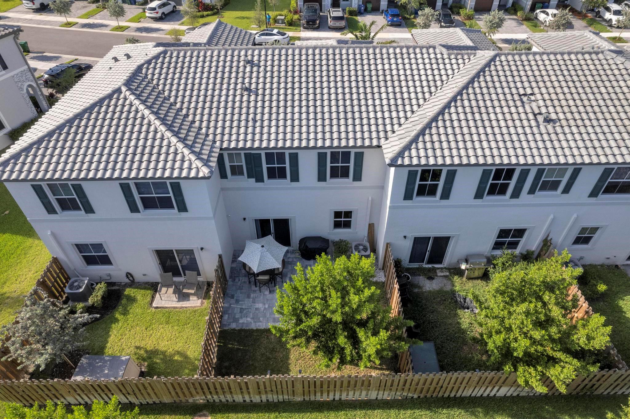 11881 NW 46th Street, Coral Springs, FL 33076