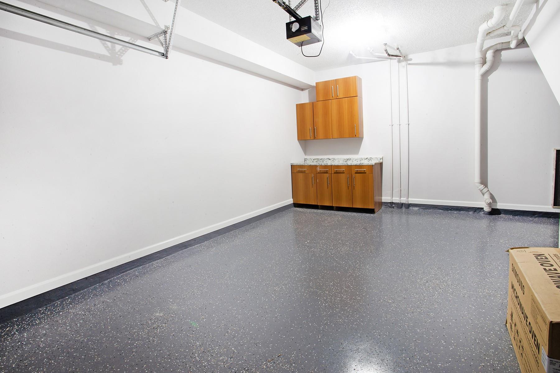 5860 W Sample Road 204, Coral Springs, FL 33067