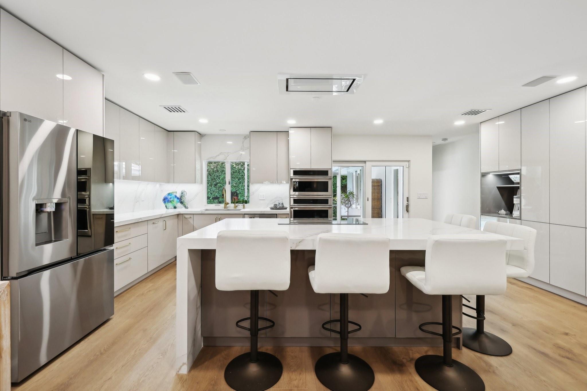 Photo for 2510 NE 47th Street, Fort Lauderdale, FL 33308 - Listing #FX-10520458 2510 NE 47th Street, Fort Lauderdale, FL 33308