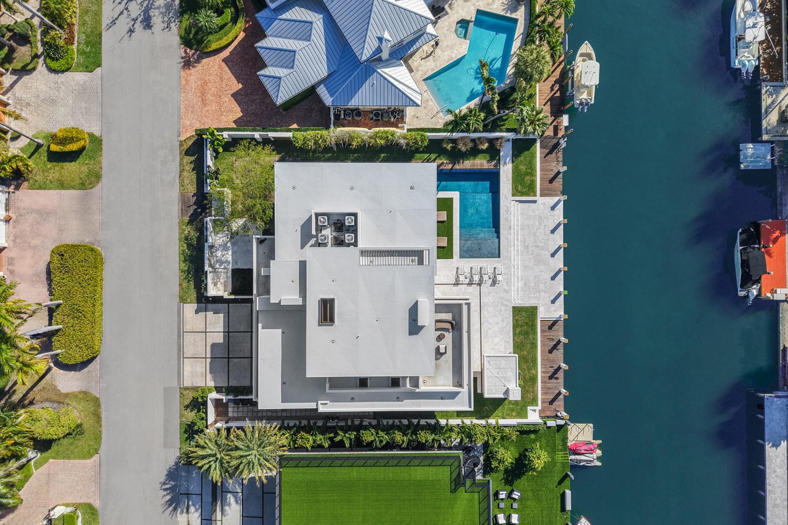 10 Pelican Drive, Fort Lauderdale, FL 33301